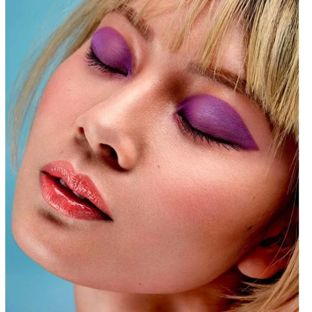 HIPDOT Zion Eyeshadow Palette – New in Box – Bold Reds, Purples,‎ Oranges – NIB